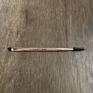 rose gold mac dual ended eye brush